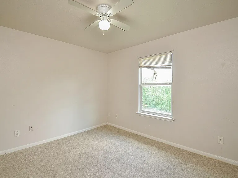 20726 Hardwick Oaks Dr — Photo 13