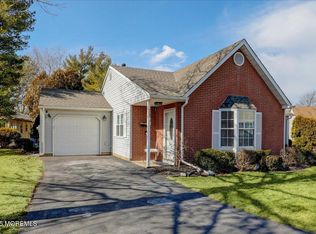 21 Jaffreyton Clos #1000, Freehold, NJ 07728