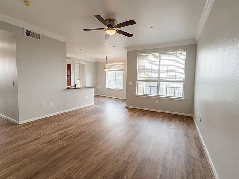 7575 Kirby Dr #2214 — Photo 5