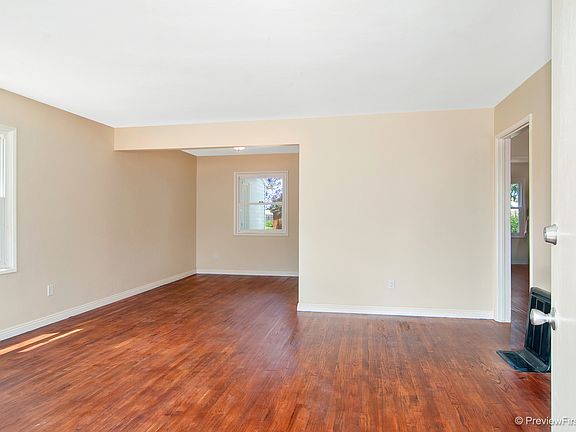 4th image of 168 4th Ave