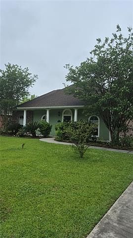 1st image of 39329 Brookfield Dr