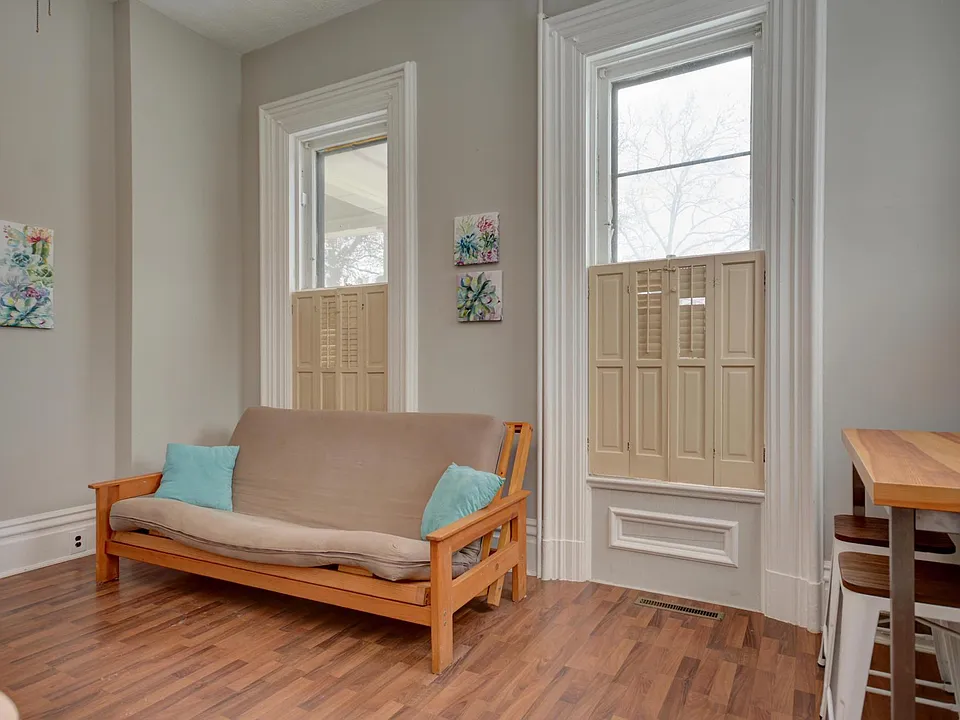 1076 Neil Ave #1A