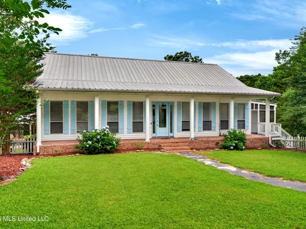 219 Pop Hill Rd, Poplarville, MS 39470