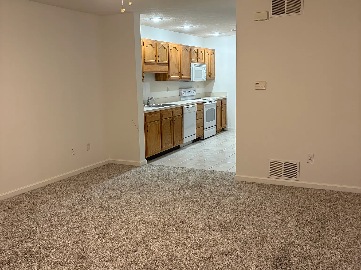 1 bed, $825 — Photo 3