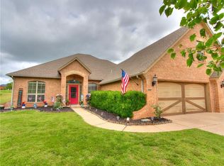 14574 Cottonwood Dr, Edmond, OK 73025