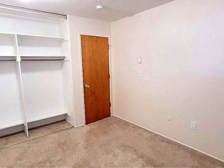 4206 Packard St #2 — Photo 8