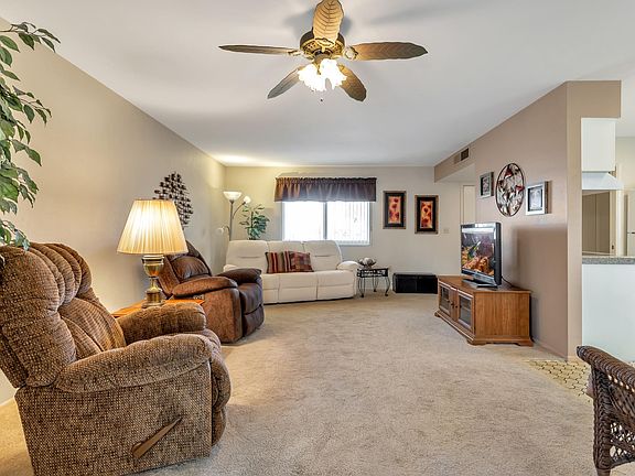 Like-new furnishings include 4 reclining seating areas. Smart TV allows for internet TV.