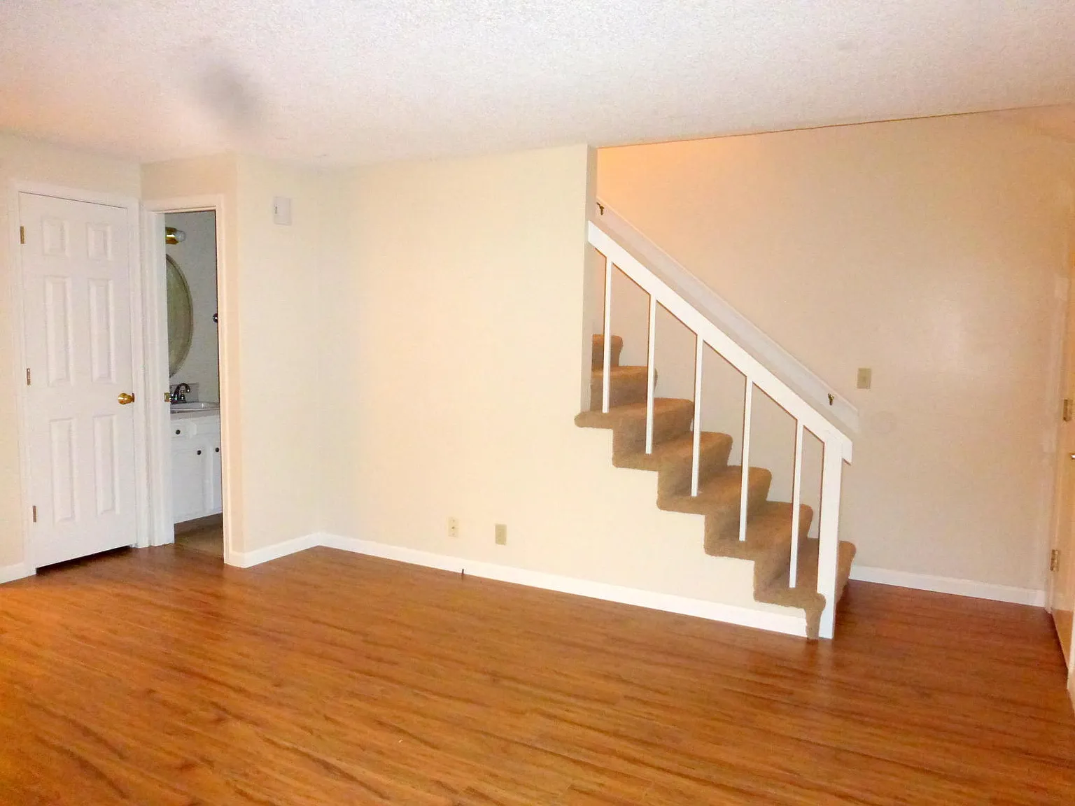 Sherwood Arms Townhomes - 4159 — Photo 3