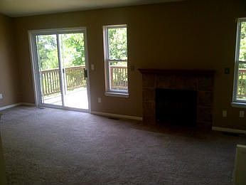 3rd image of 2547 Driftwood Dr