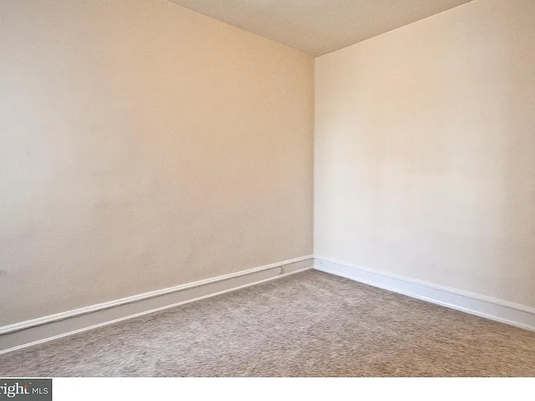 4205 Terrace St — Photo 17