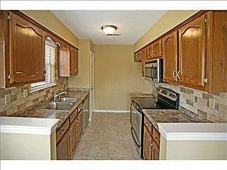 3rd image of 813 Pecan Gardens Cir W