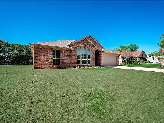 3rd image of 1600 Cheyenne Trl