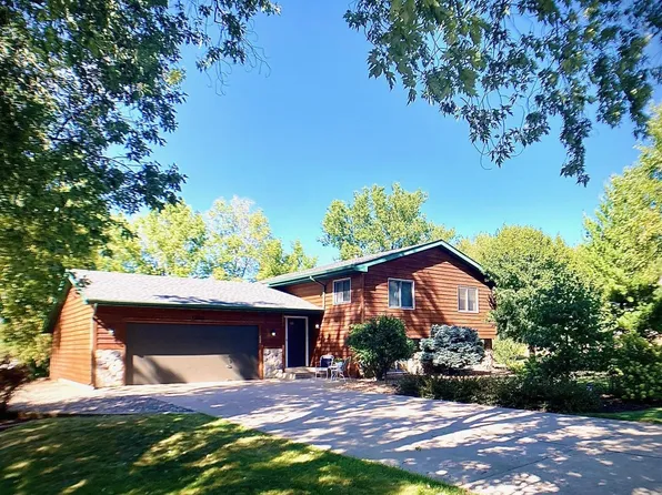 13601 Dan Patch Ln, Savage, MN 55378