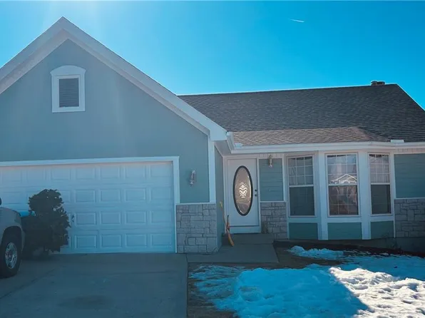 1135 Robin Ct, Liberty, MO 64068