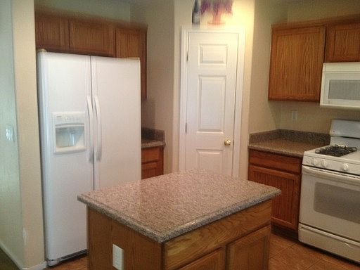4th image of 10317 William Fortye Ave