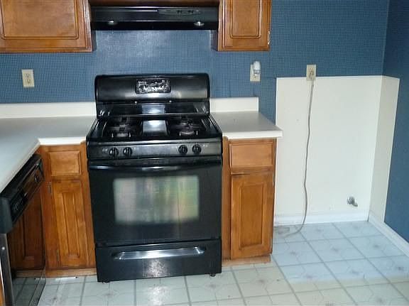 2nd image of 1230 Edmonton Dr