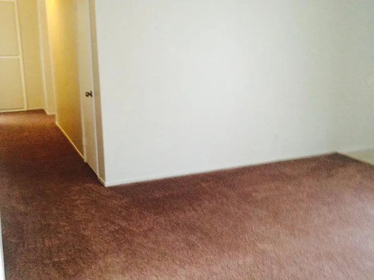 1140 Valley Spring Ln — Photo 6