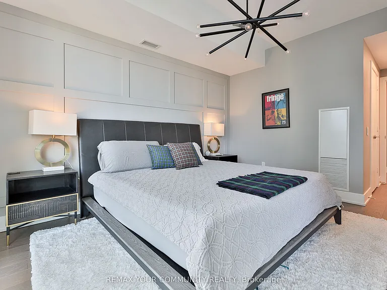 1 Yorkville Ave #4301 — Photo 21