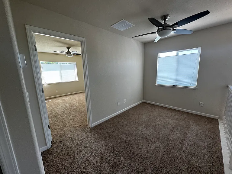 1114 Drake Way — Photo 20