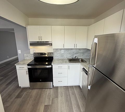 2nd image of 240 SW 56th Ave #201