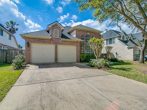 2nd image of 5903 Bayberry Way