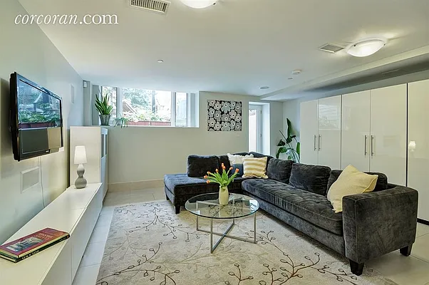 Sold by Corcoran | media 22