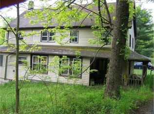 37 Cranberry Rd, Wawarsing, NY 12435