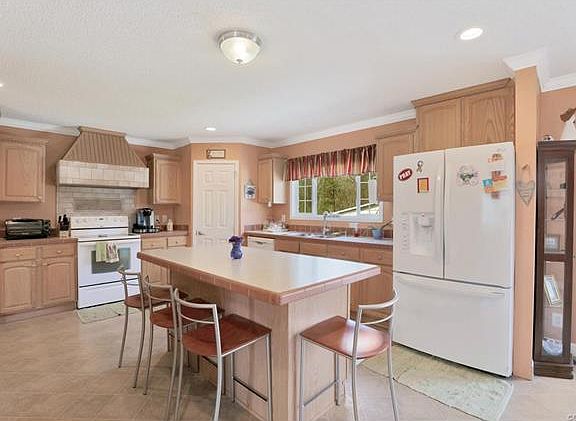 5th image of 6430 Tammy Ln
