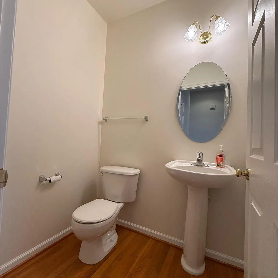 4 bed, 3.5 bath, 3130 sqft, $3,100 — Photo 4