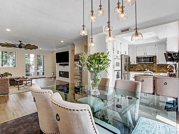 5th image of 405 E Bougainvillea Ln