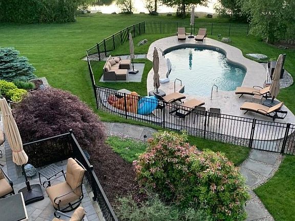 5th image of 20 Kingsbrook Ct