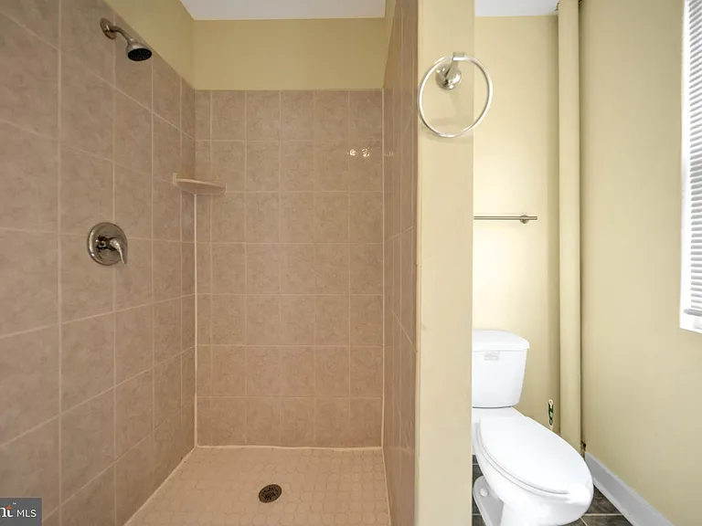 2712 Sherman Ave NW — Photo 9
