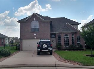 2305 Oakleaf Hills Cir, Conroe, TX 77304