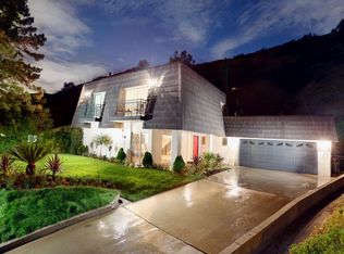 1482 Sunshine Dr, Glendale, CA 91208