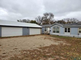 504 S Broadway Ave, Marion, SD 57043