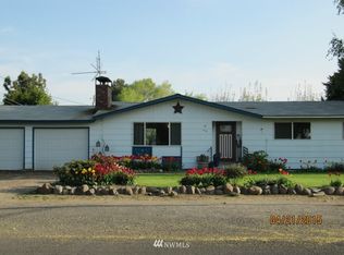404 W Montmorency Blvd, George, WA 98824