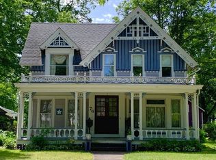 76 Longmeadow St, Longmeadow, MA 01106