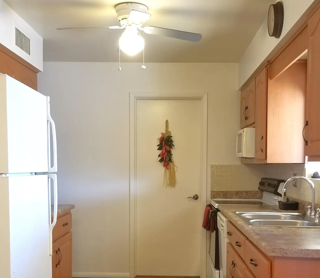 2 bed, 2.0 bath, 1095 sqft, $2,000 — Photo 4
