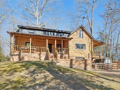 322 Fairfield Rd, Hartfield, VA, 23071