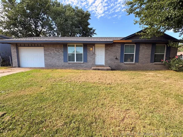 1329 NE 3rd Pl, Pryor, OK 74361