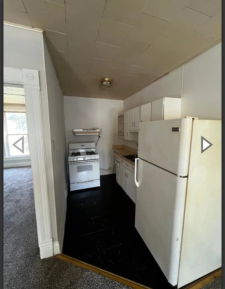 Building Photo - 1420 W 37th Ave #3