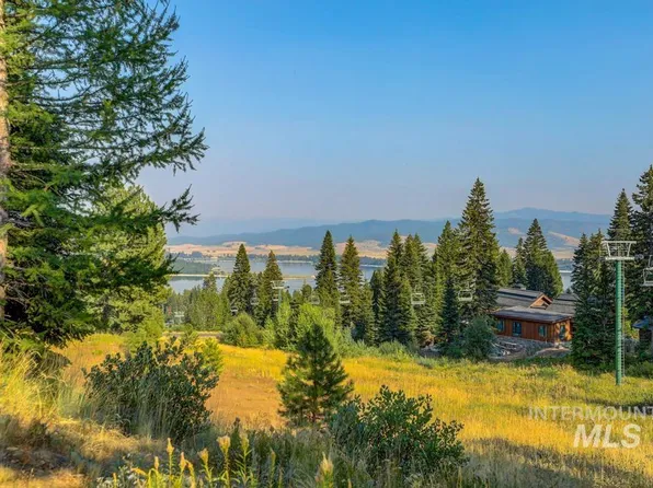 687 Whitewater Dr, Donnelly, ID 83615