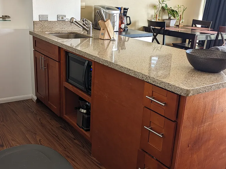 Kitchen with Microwave and extra appliances