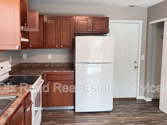 5th image of 244 Timber Hill Dr