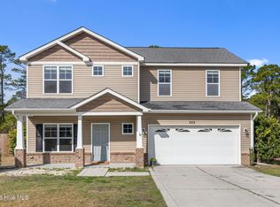 305 Inverness Drive, Hubert, NC 28539