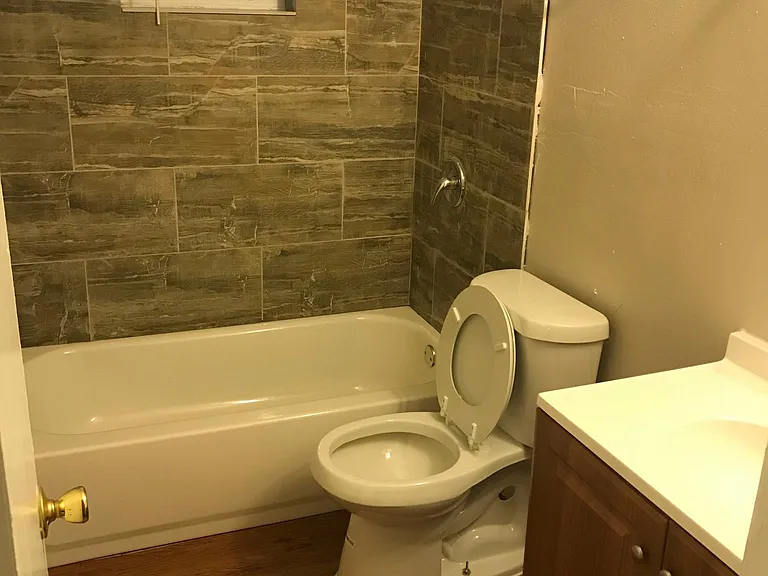 403 Bryan St #103 — Photo 2