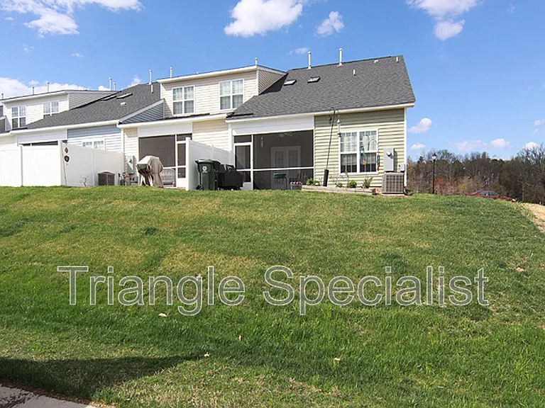 7236 Aquinas Ave — Photo 11