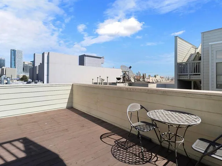 1337 Natoma St #3 — Photo 14