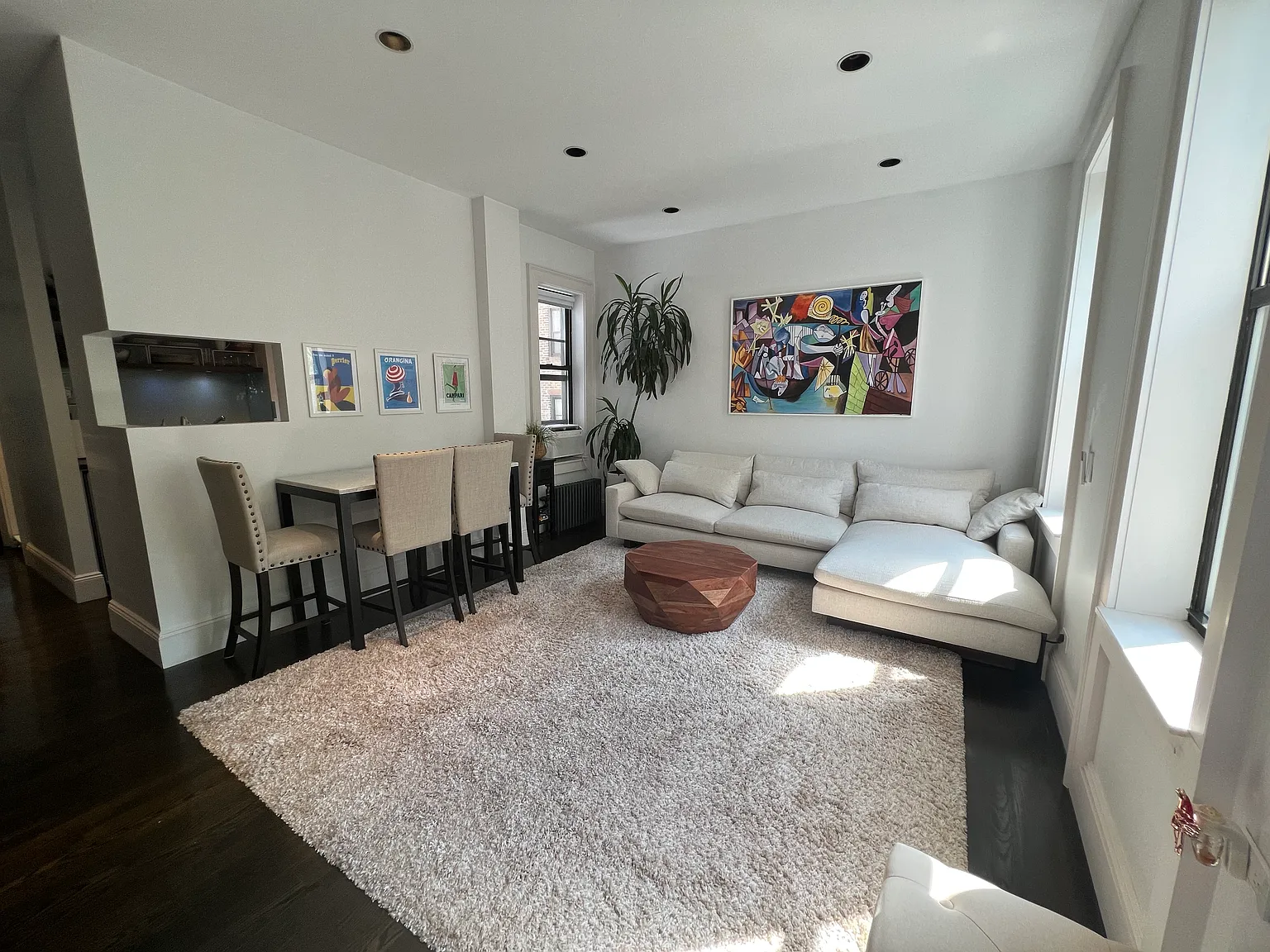 96 Perry Street — Photo 3