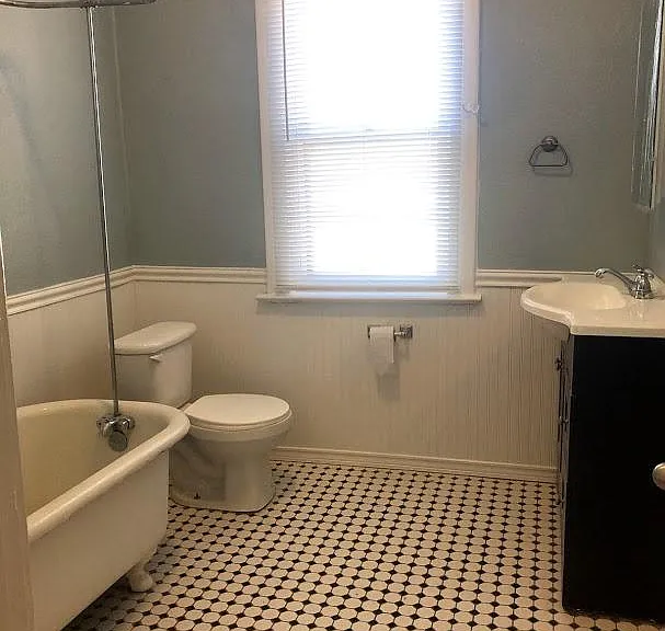 1519 E 22nd Ave — Photo 10